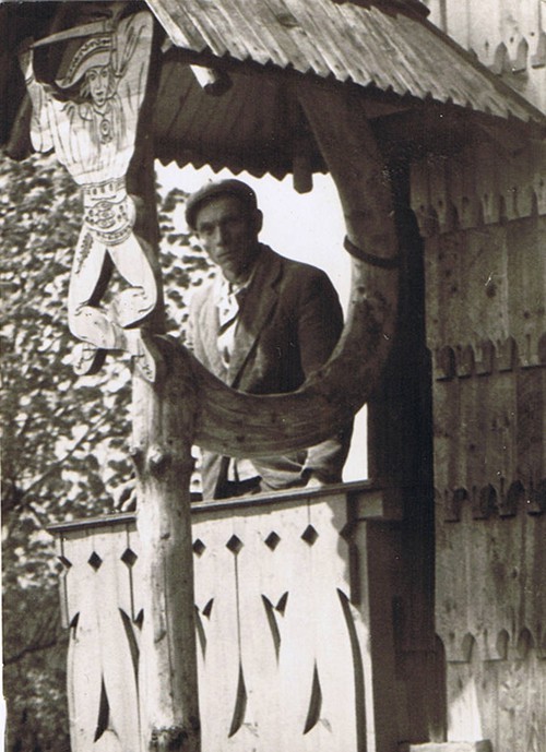 Michal Žitník v rodném domku na Soláni